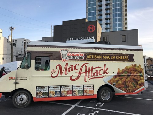 Freightliner food truck - mt-45,